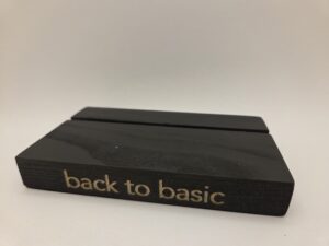 Zwarte kaarthouder "back tot basic"